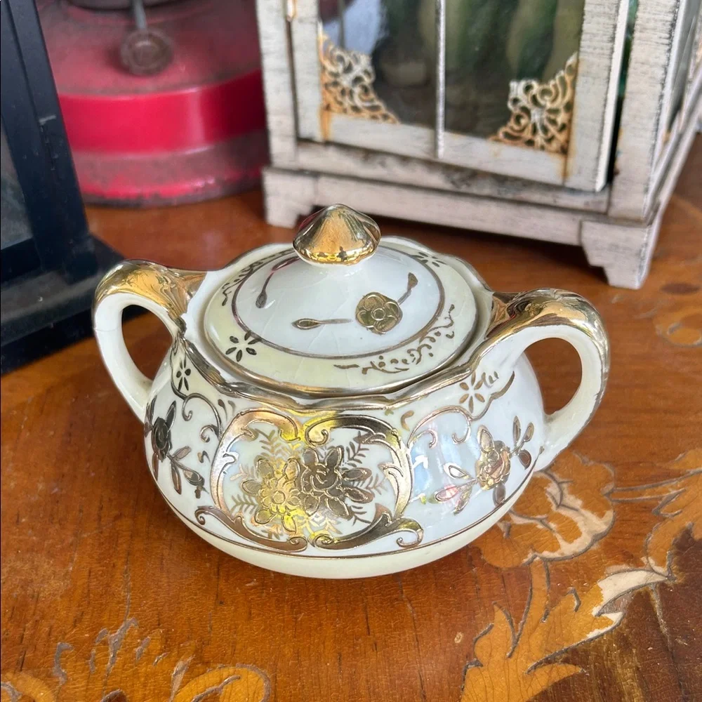 Vintage Moriyama Mori-Machi Porcelain Hand-Painted Floral Lidded Sugar Bowl